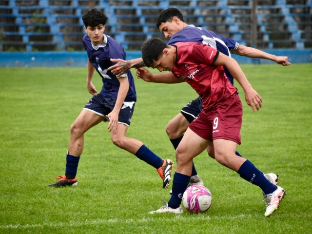 El Fort�n y Racing definen el �ltimo boleto al Regional Amateur